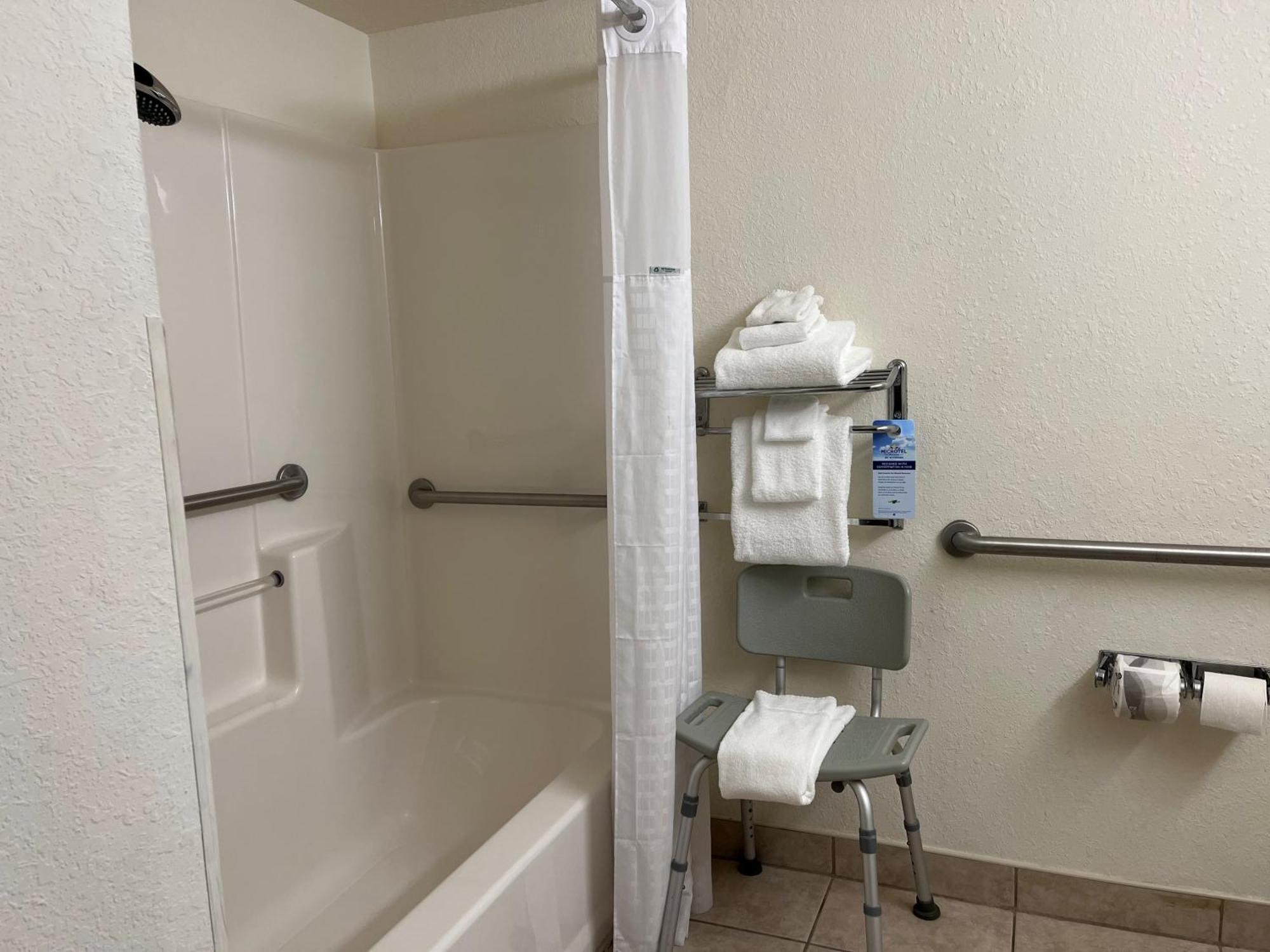 Microtel Inn And Suites By Wyndham - Lady Lake/ The Villages Exterior photo