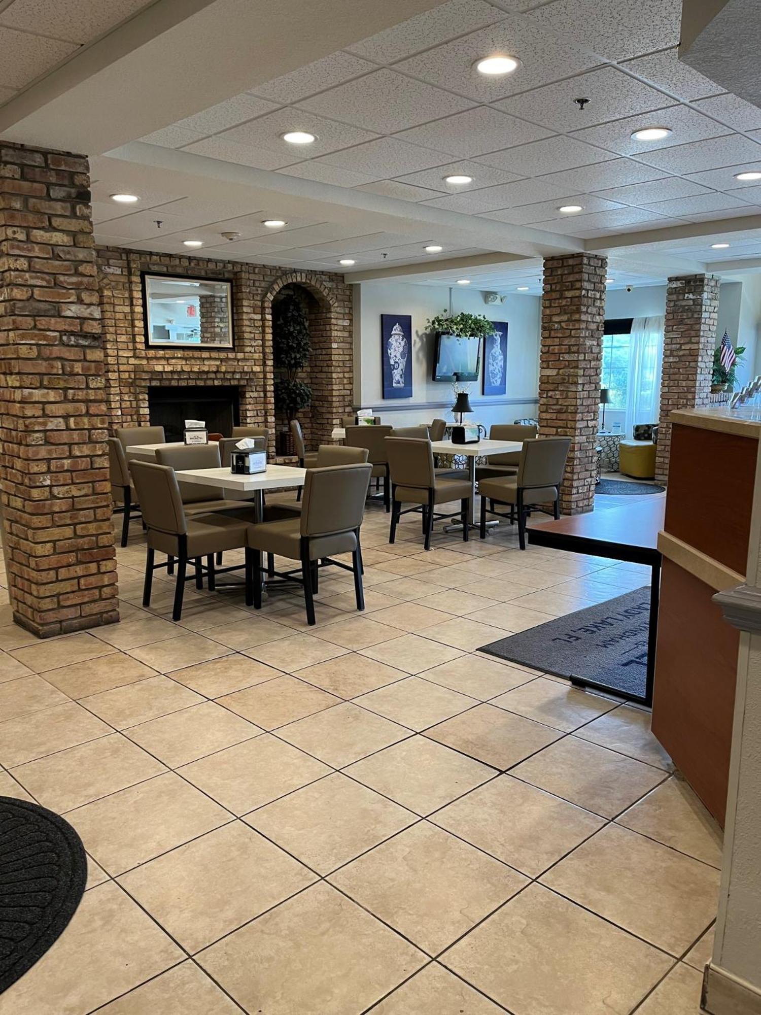 Microtel Inn And Suites By Wyndham - Lady Lake/ The Villages Exterior photo
