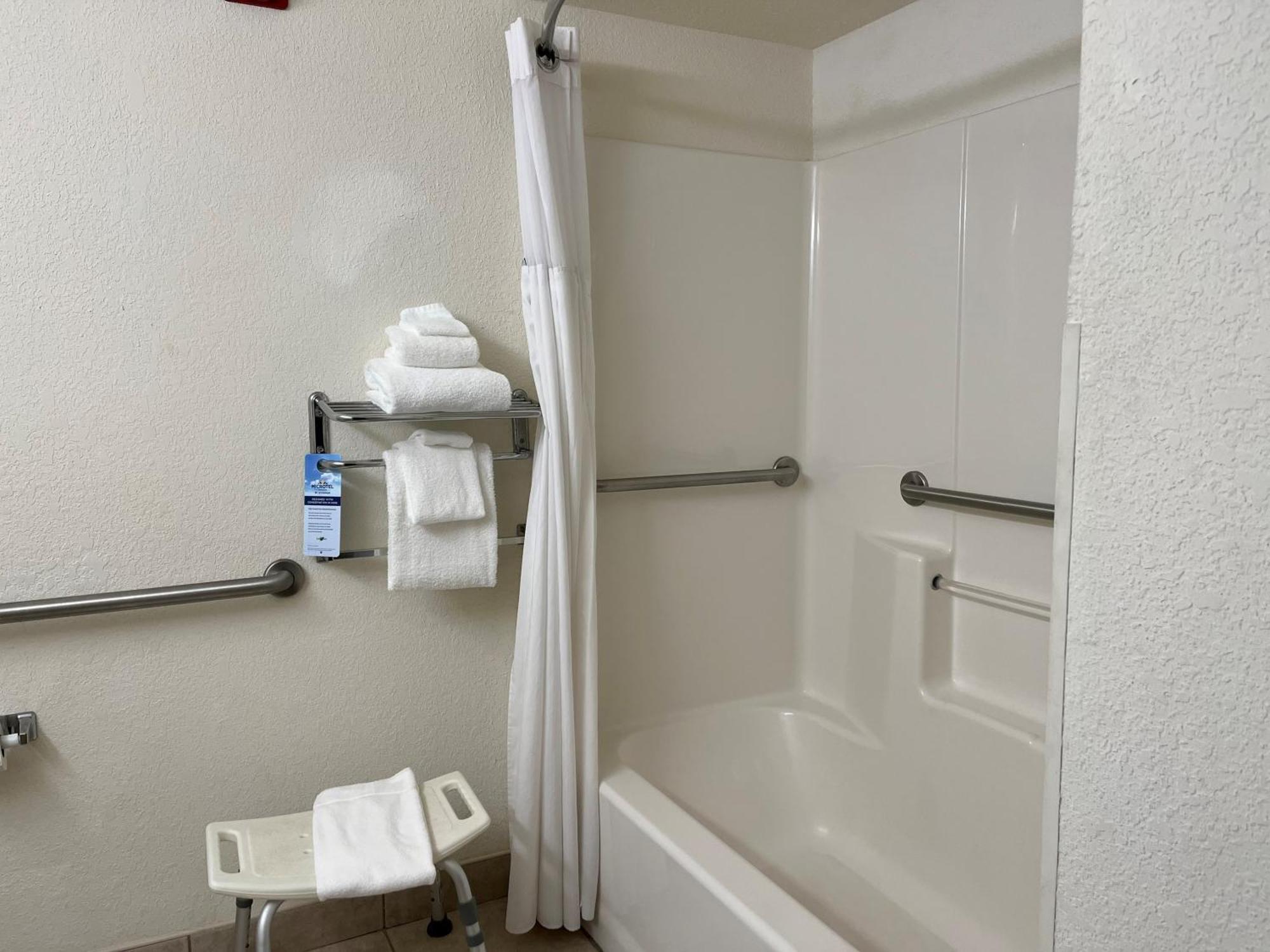 Microtel Inn And Suites By Wyndham - Lady Lake/ The Villages Exterior photo